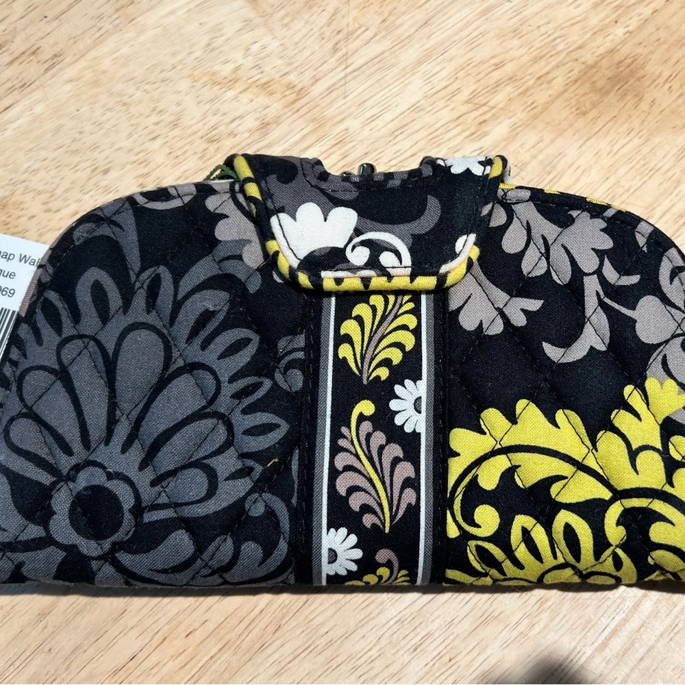 Vera Bradley Baroque wallet NWT, retired